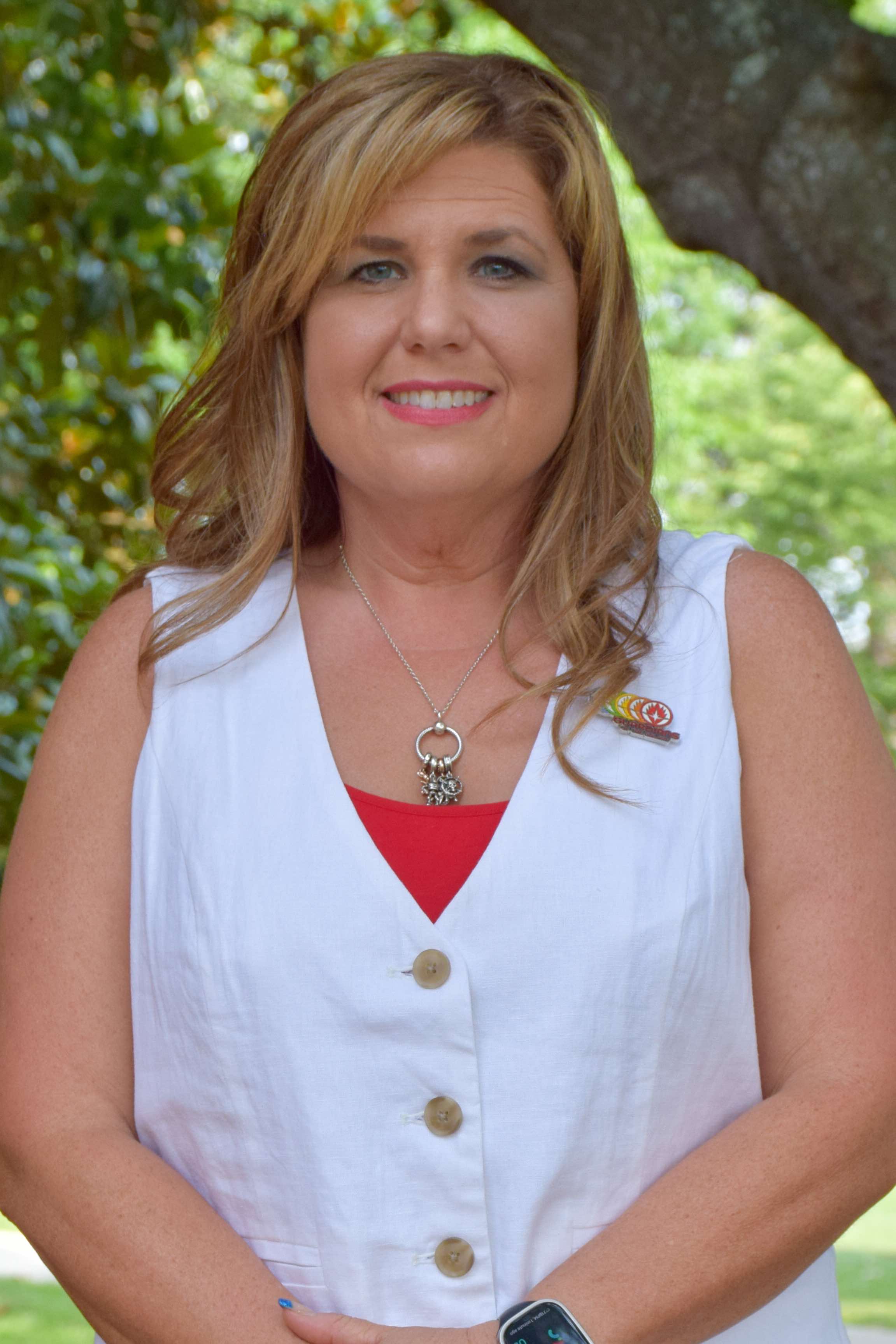 Headshot of Shelley Mayo